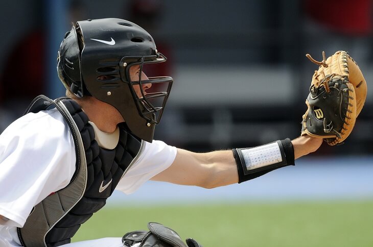 Best Catcher’s Mitts For Players